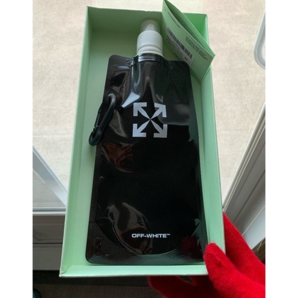 Off-White Logo Water Bottle - Picture 2 of 8